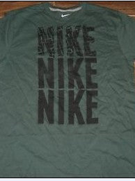 NIKE T-SHIRT